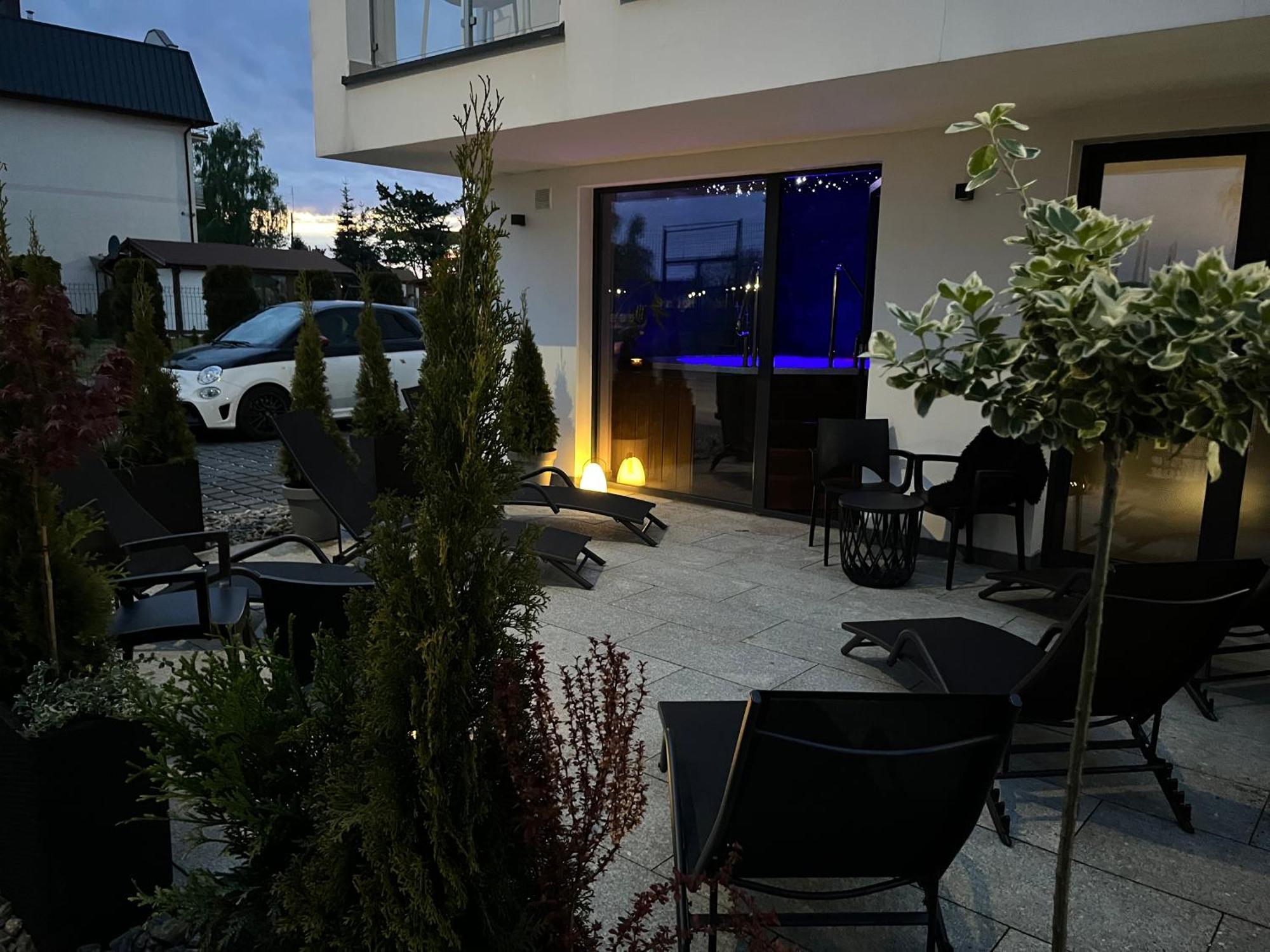 Axel Boutique Jacuzzi & Sauna Bed and Breakfast Dziwnów Exterior foto